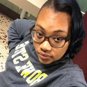 Meet your Posher, Latoya